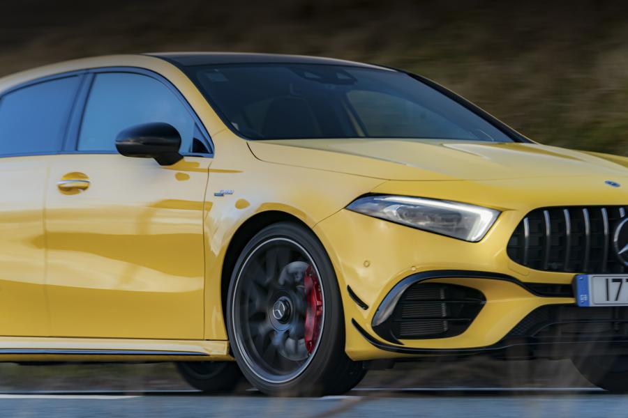 Детали экстерьера Mercedes-AMG A45 S 4Matic+ Aerodynamic Package (W177) 2019 года  (UK) (фото 59 из 68)